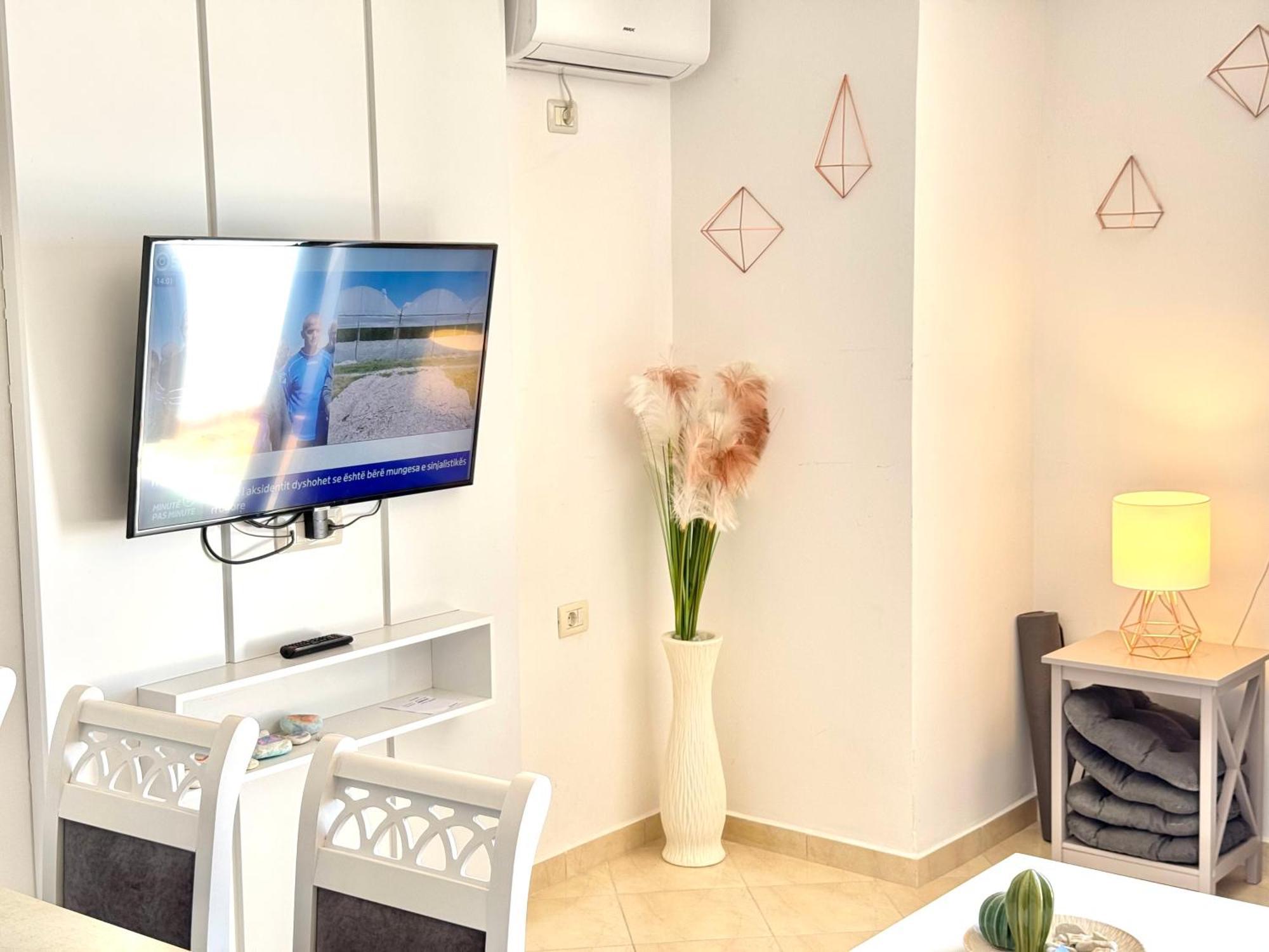 Sun & Sea Apartment Saranda Dış mekan fotoğraf