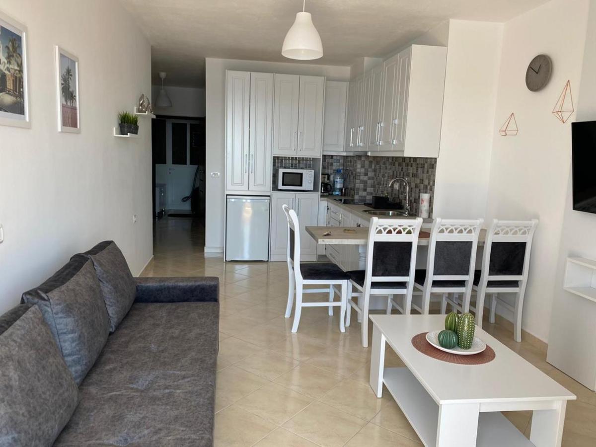 Sun & Sea Apartment Saranda Dış mekan fotoğraf